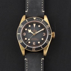 Heritage Black Bay Bronze XF V3 Bronze Anthracite Dial MT5601 (Free Strap)